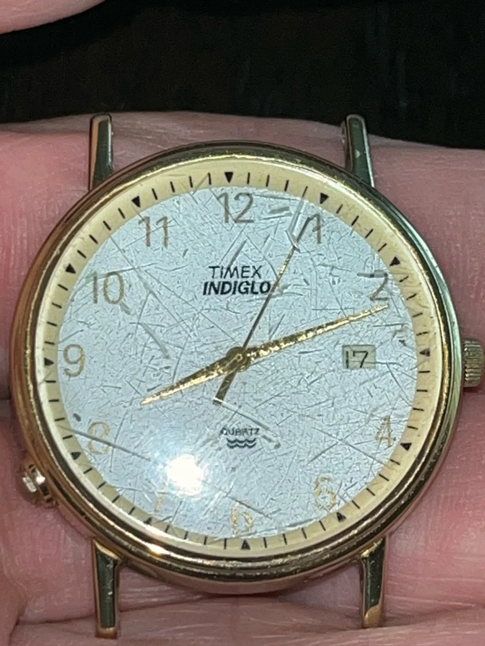 Timex Indiglo Day / Date Watch: New Battery: Indiglo Button Is Stuck: No Band